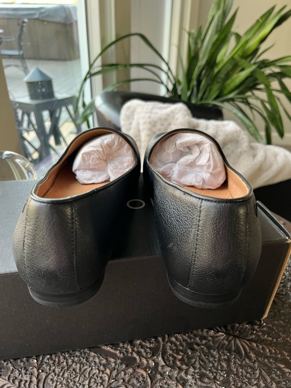 VIONIC WILLA II SLIP ON LEATHER FLATS IN BLACK 11 W WIDE - Picture 7 of 8